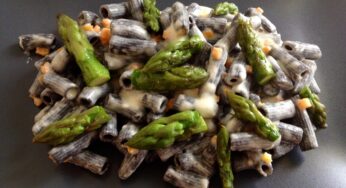 Pasta di lenticchie nere con asparagi e gorgonzola! Il top per Natale