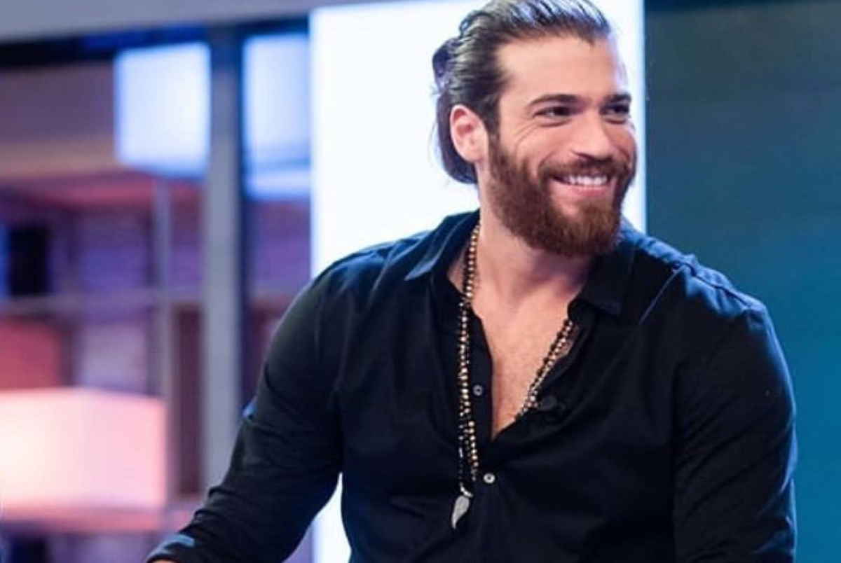 Can Yaman: grande richiesta a Mediaset da parte delle fan dell’attore