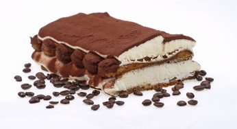 Finto tiramisù: ricetta senza uova e mascarpone, solo 130 calorie!