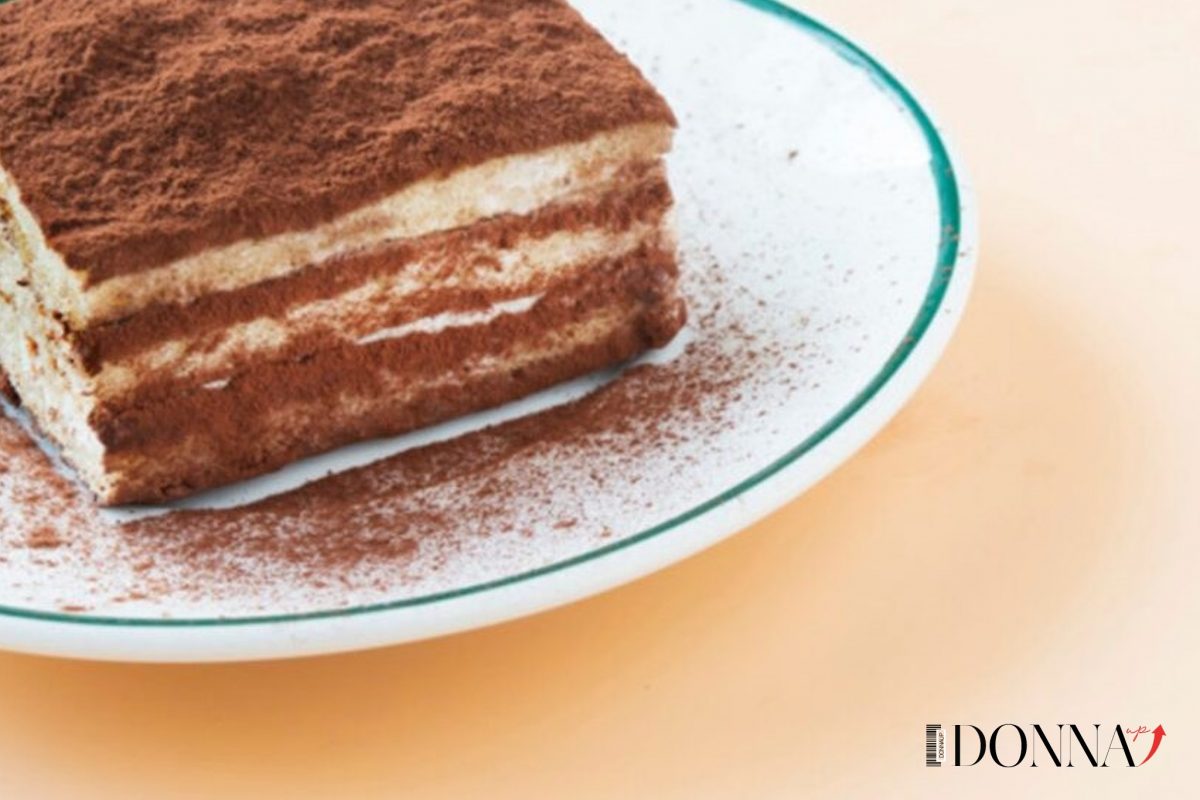 Tiramisù senza mascarpone: la ricetta light che si prepara in 10 minuti!