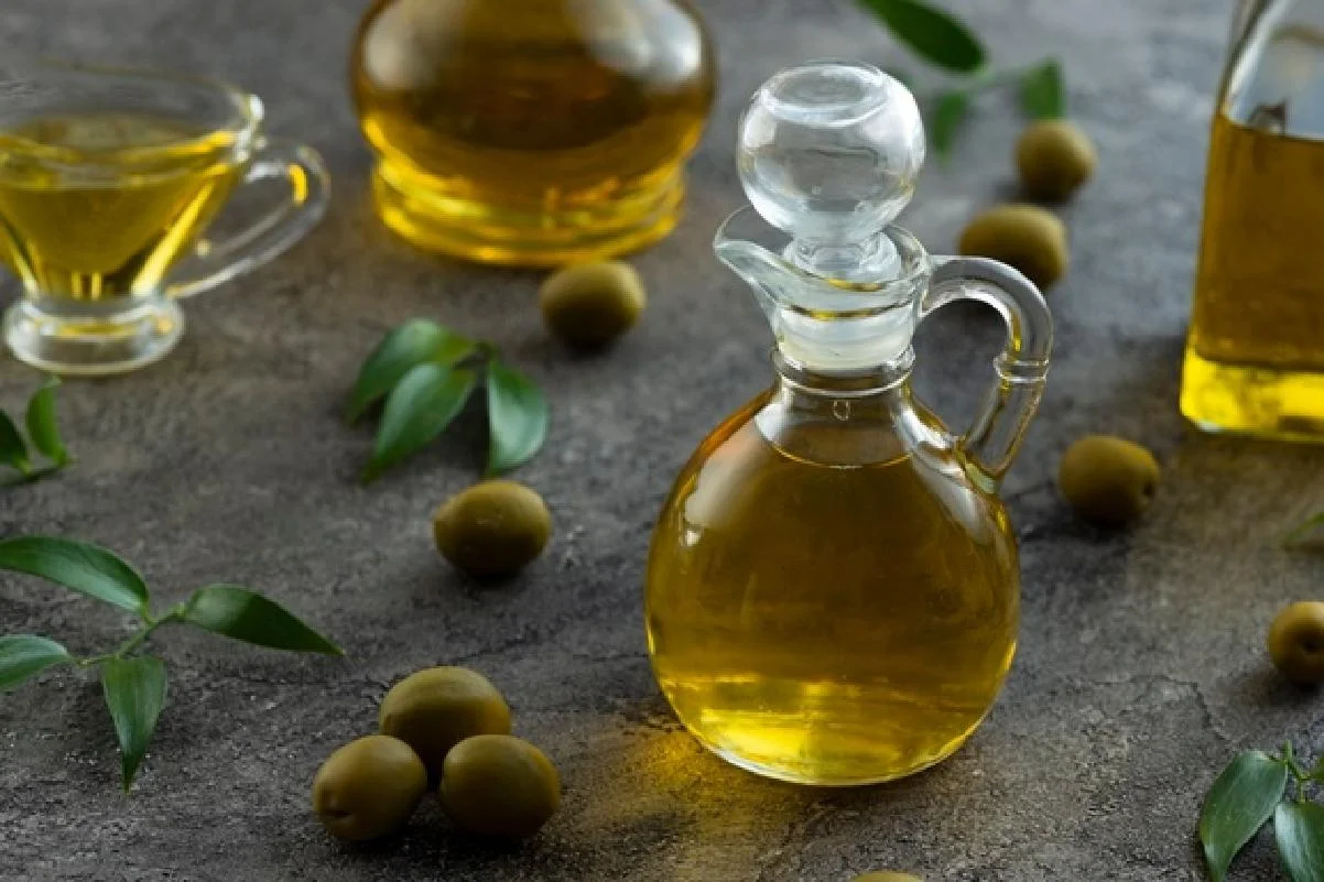 Gli incredibili benefici dell’olio d’oliva sul dimagrimento e sul colesterolo!