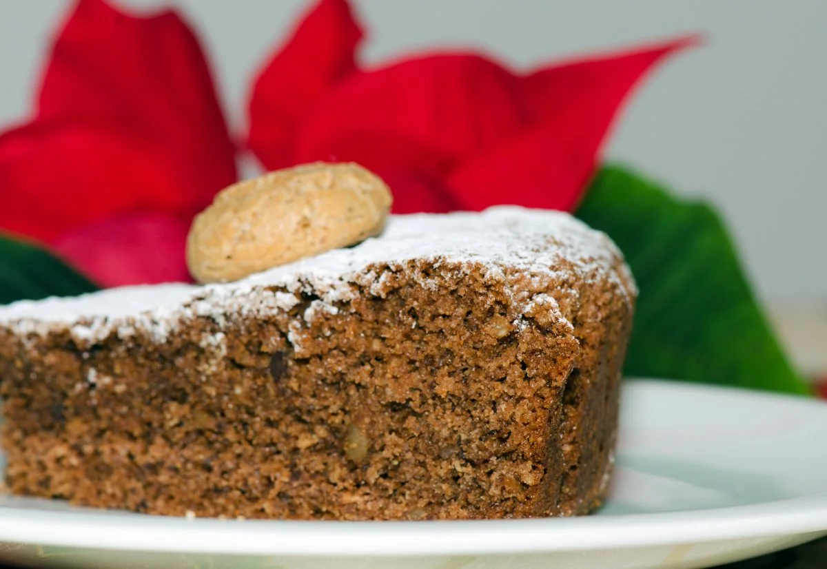 Amaretti-Kuchen mit dunkler Schokolade: weich und lecker!