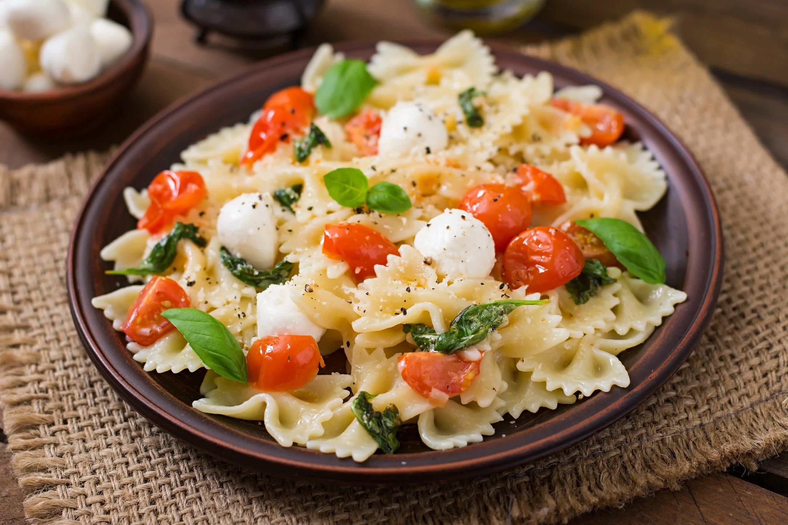 Pasta alla caprese: fresca e perfetta per mantenersi in forma