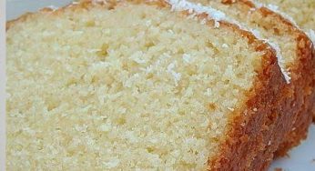 Il plumcake al cocco: sofficissimo, lo prepari in soli 10 minuti, senza forno!