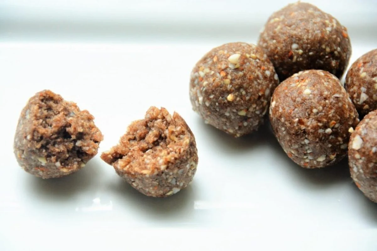 Nocciolotti: Süßigkeiten ohne Kochen, ganz einfach und fertig zum Mitnehmen!