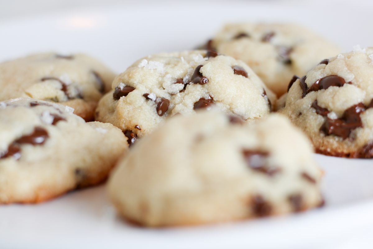 Biscotti di pasta frolla e gocce di cioccolato