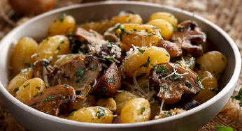 Gnocchi con funghi e pecorino: veloci e gustosi! Provali a Natale!