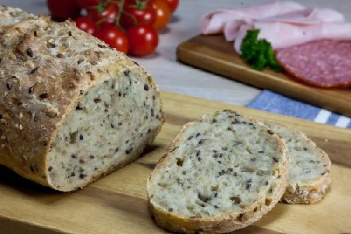 Pane super proteico niente farina, ricco di fibre che abbassano colesterolo e glicemia