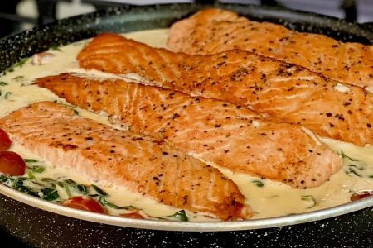 Il salmone in padella con questo sughetto è strepitoso!