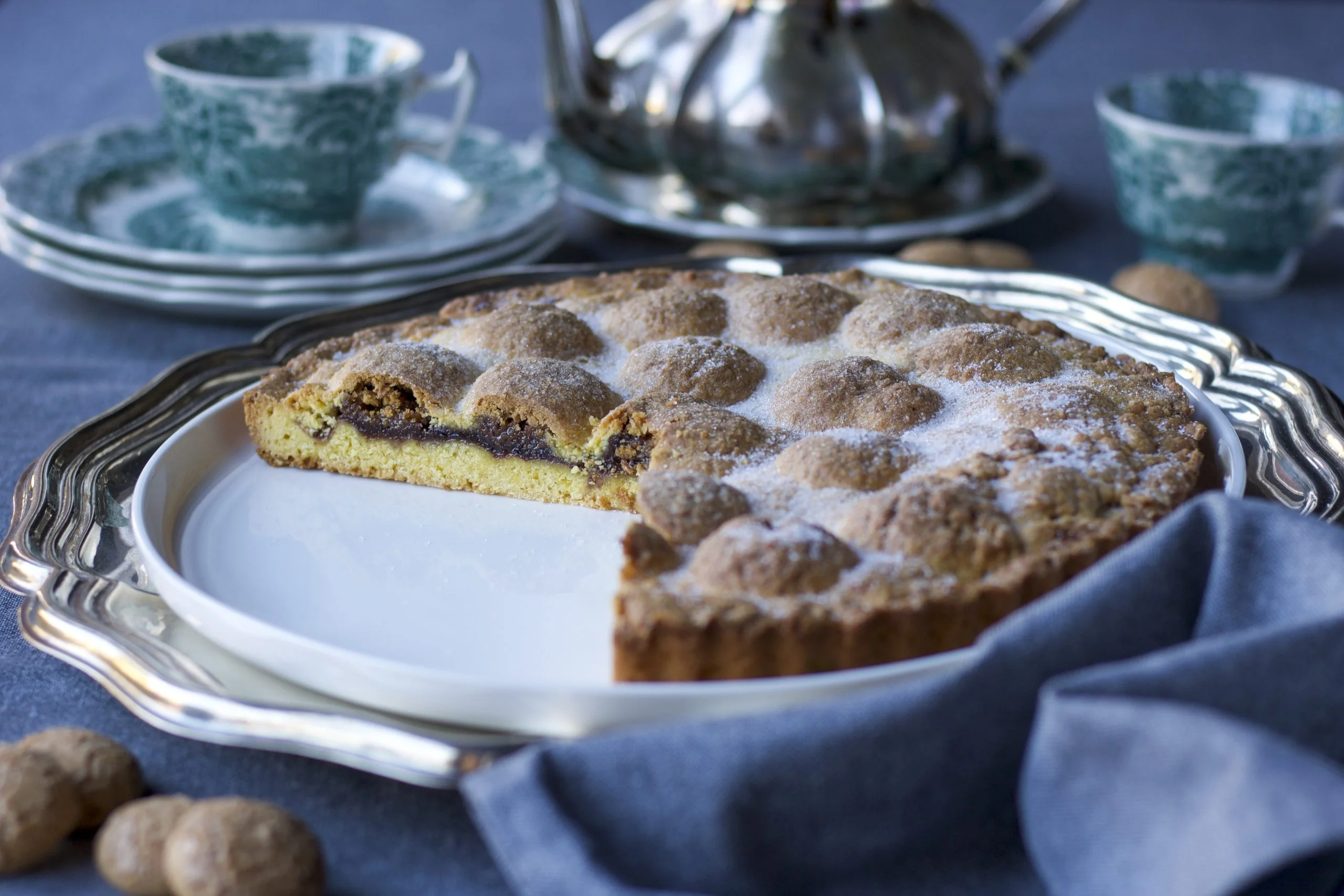 La crostata di amaretti e marmellata: Ricetta Veloce e golosa!