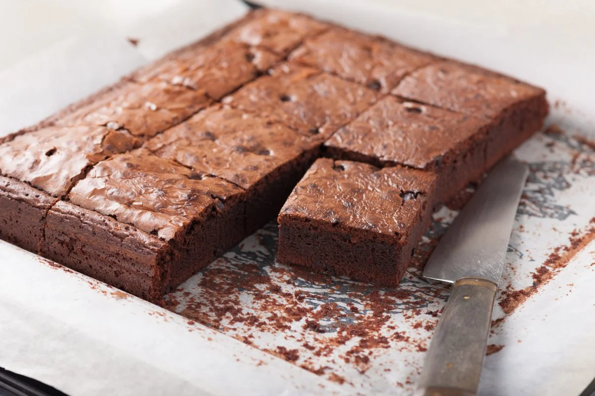 Delizia al cioccolato: la torta veloce con solo 135 calorie a porzione!