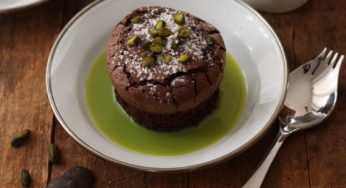 Tortine al cioccolato e granella di pistacchio: senza burro!