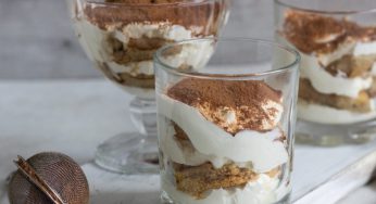 Dolce primaverile al cucchiaio, fresco e con tanto yogurt!