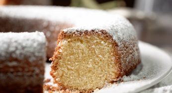 Ciambellone innevato: sofficissimo e candido, golosissimo