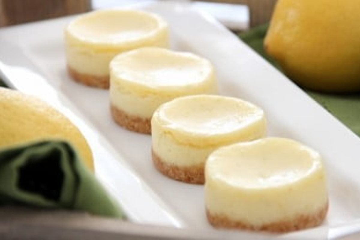 Bocconcini cocco e limone: mini cheese cake freschissime e senza cottura