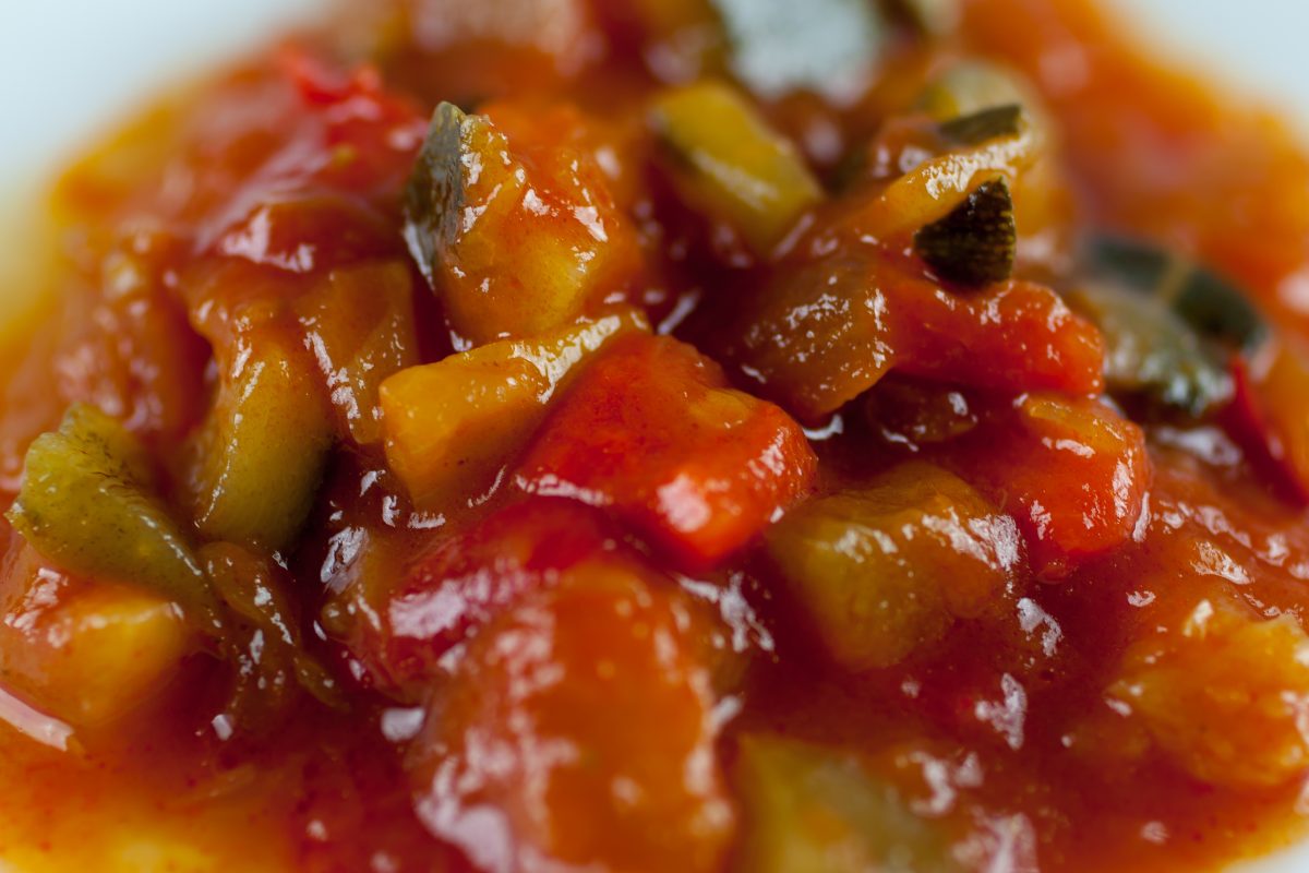 Pomodori capperi e olive: un condimento perfetto