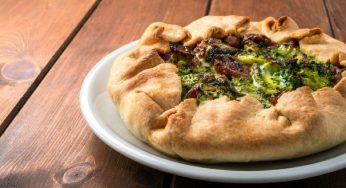 La torta salata con broccoli: con base in pasta briseé di ceci