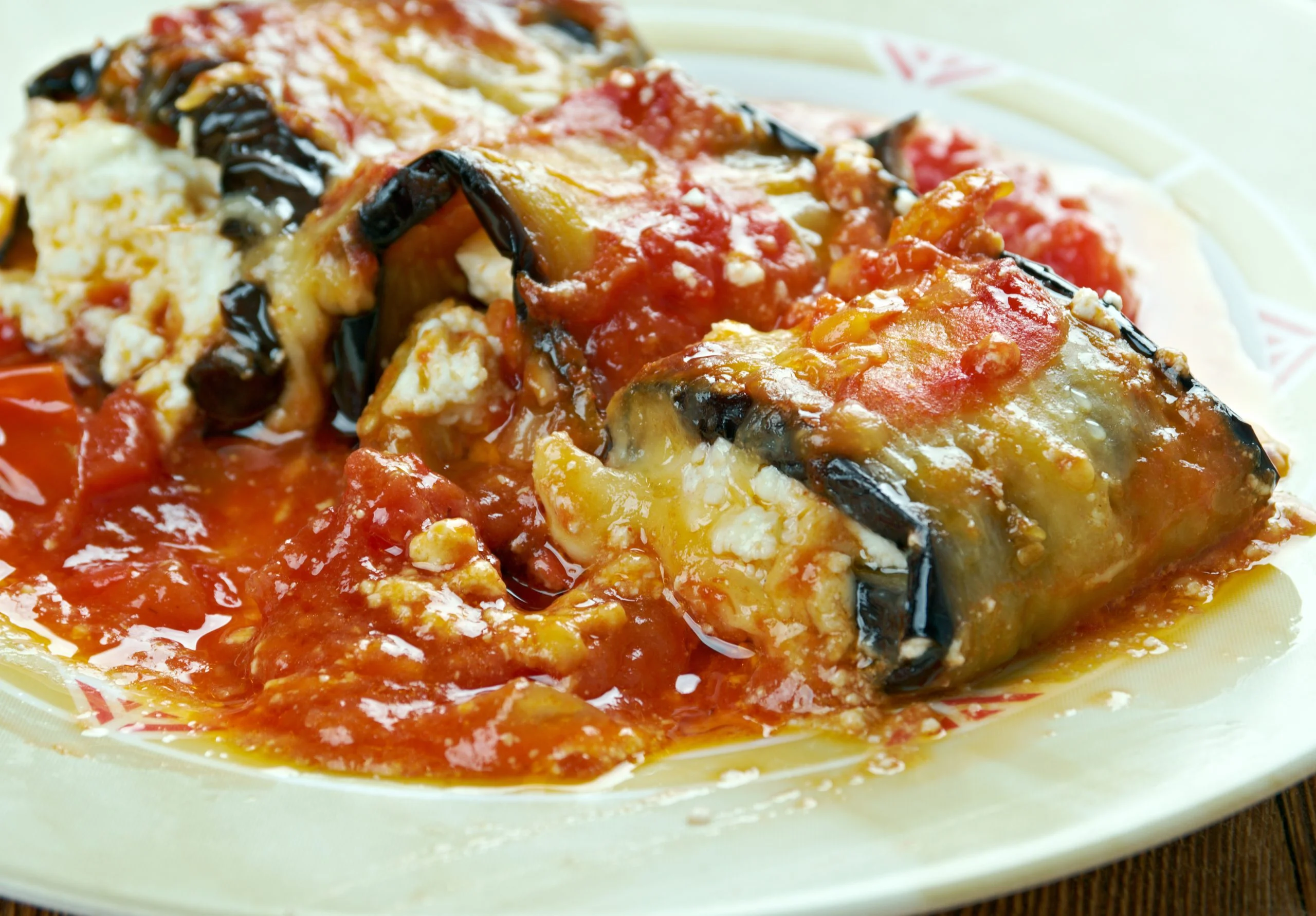 Involtini di melanzane: fibre, proteine e pochissimi grassi. Solo 40 calorie!