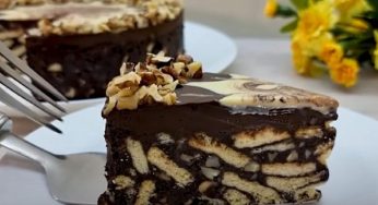 La torta al cioccolato pronta in 5 minuti: da provare assolutamente!