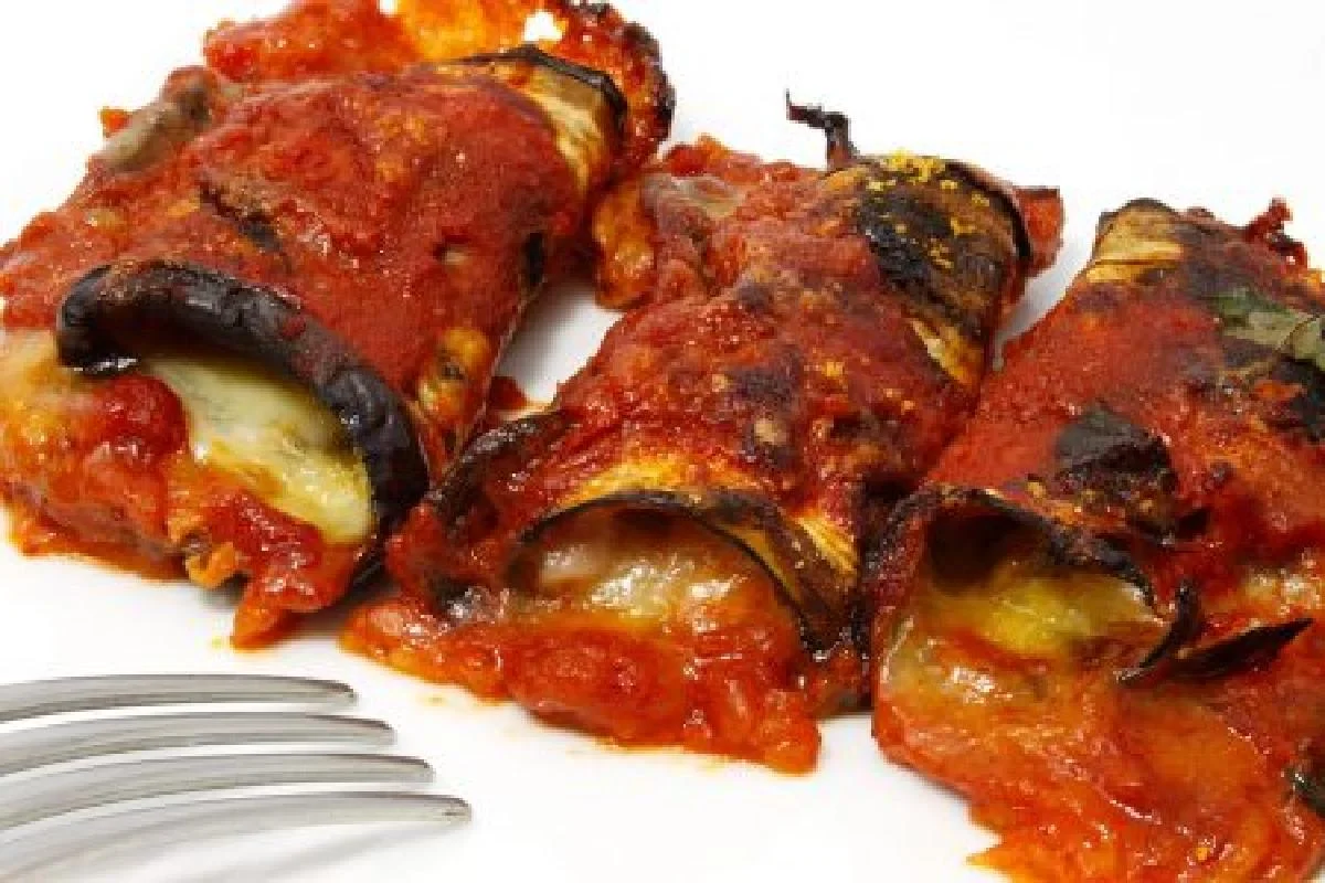 Involtini di melanzane: con un ripieno top e solo 50 calorie al pezzo!