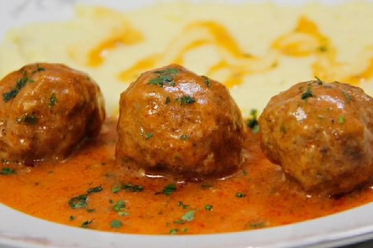 Polpette al sugo, tanto morbide che si sciolgono in bocca. Solo 70 calorie!