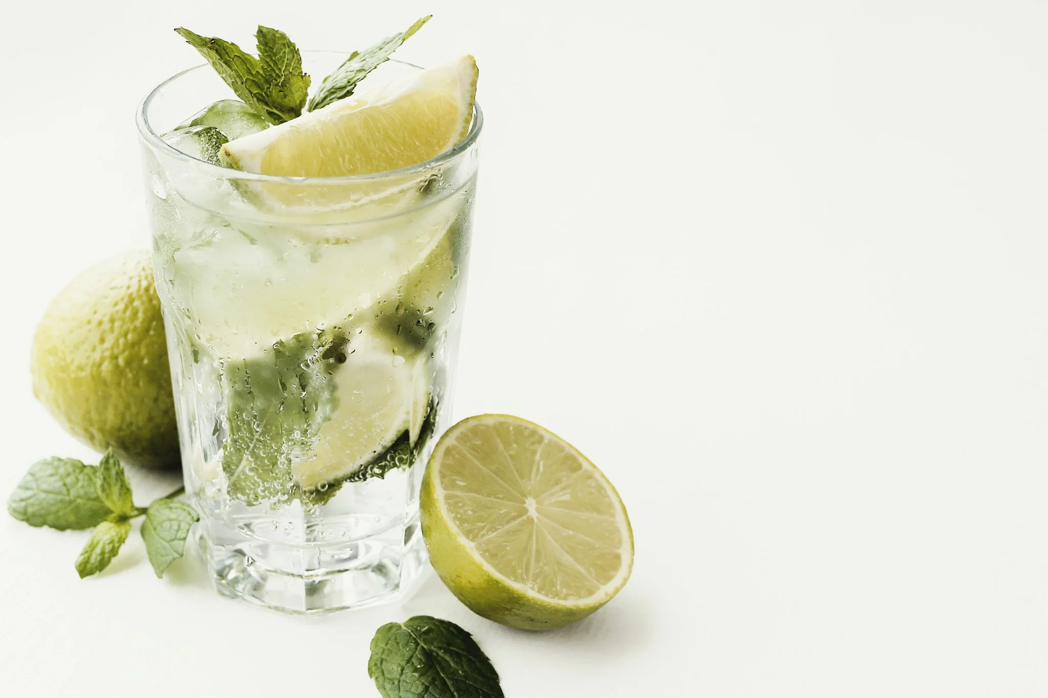 Attenzione al lime del tuo mojito: potrebbe avere la buccia non edibile a causa dei pesticidi