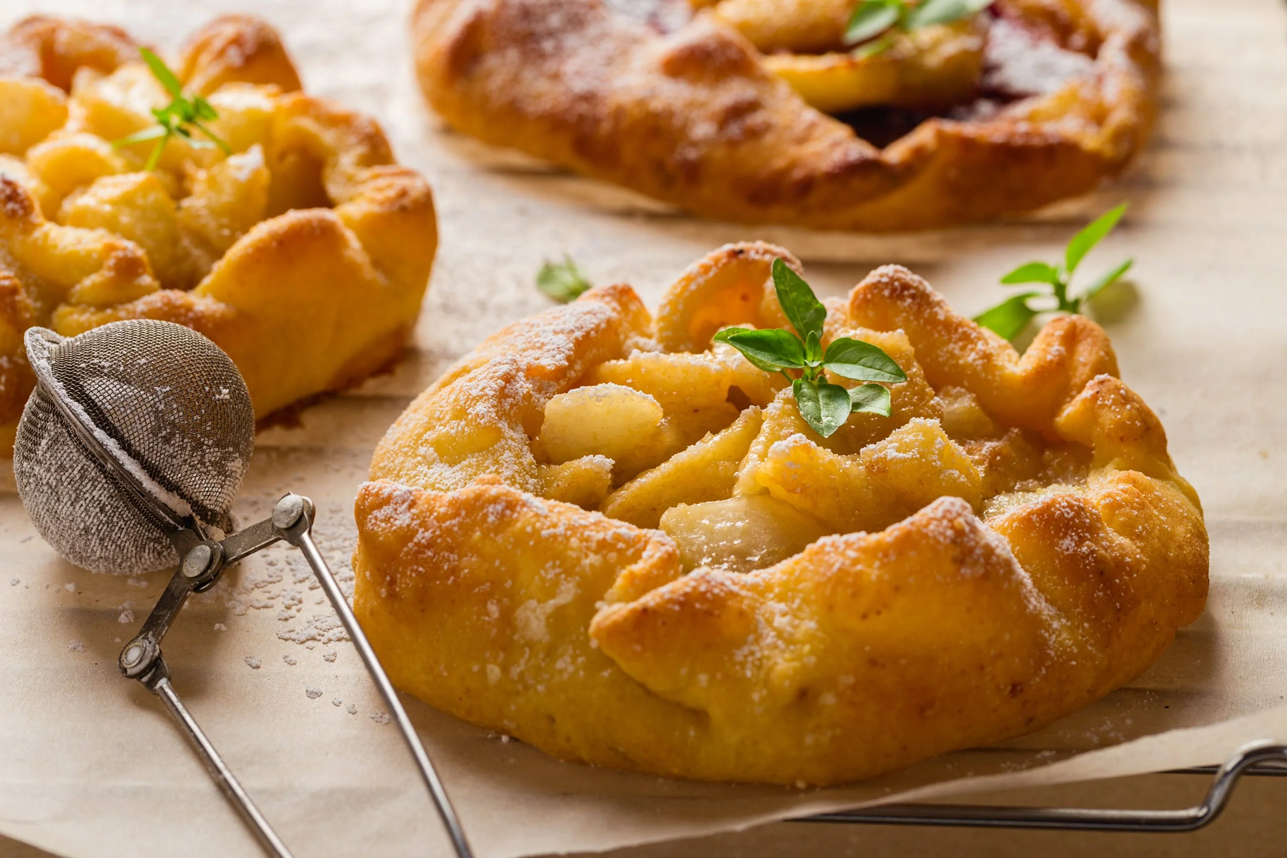 Quando non hai tempo, la torta di mele in pasta sfoglia è la ricetta perfetta!