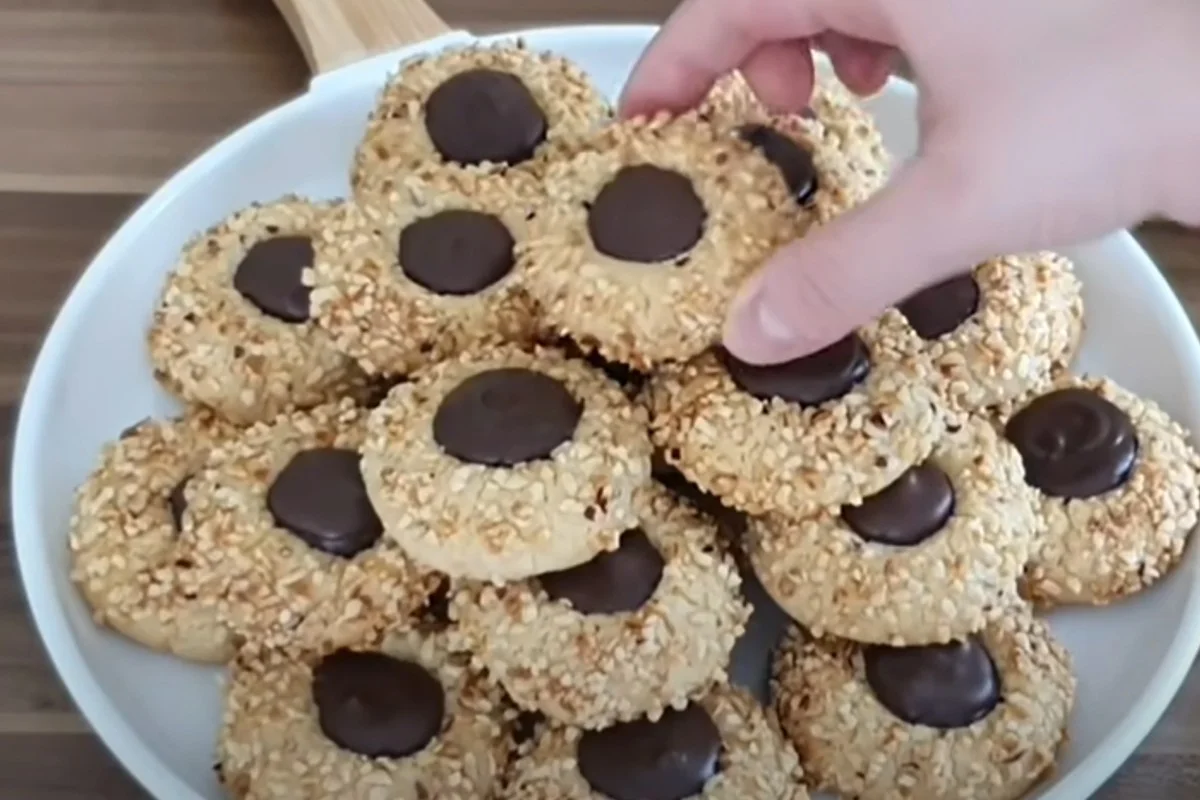 Nocciolotti: i biscotti che si preparano in 5 minuti, deliziosi e senza burro!