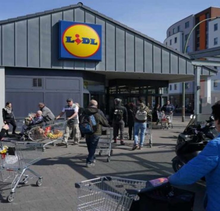 Lidl presa d’assalto