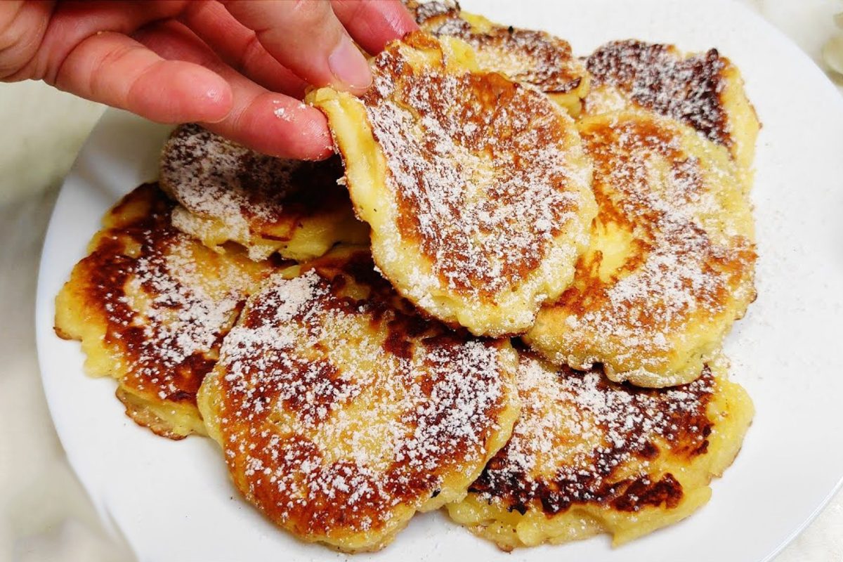 Mela, yogurt e farina! Le frittelle di mele con pochi grassi sono ancora più buone. Solo 60 Kcal