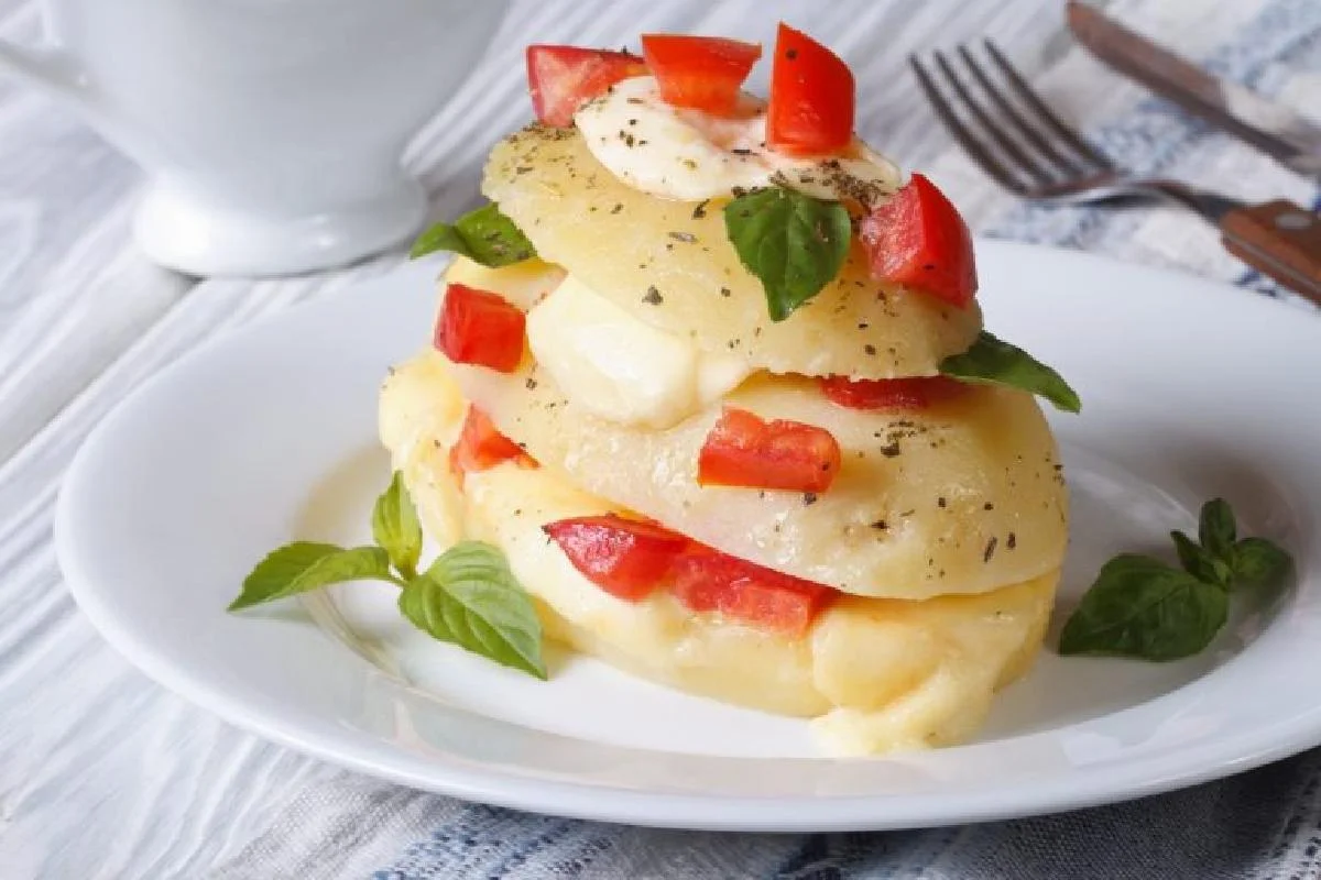 Parmigiana estiva con le patate: così non l’hai mai mangiata!