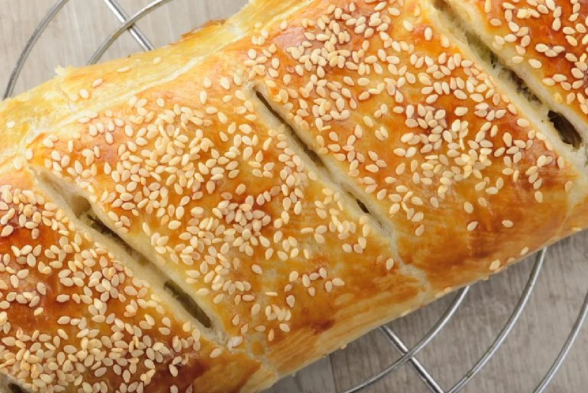 Strudel alle zucchine: una ricetta dal ripieno gustoso. Veloce e golosa