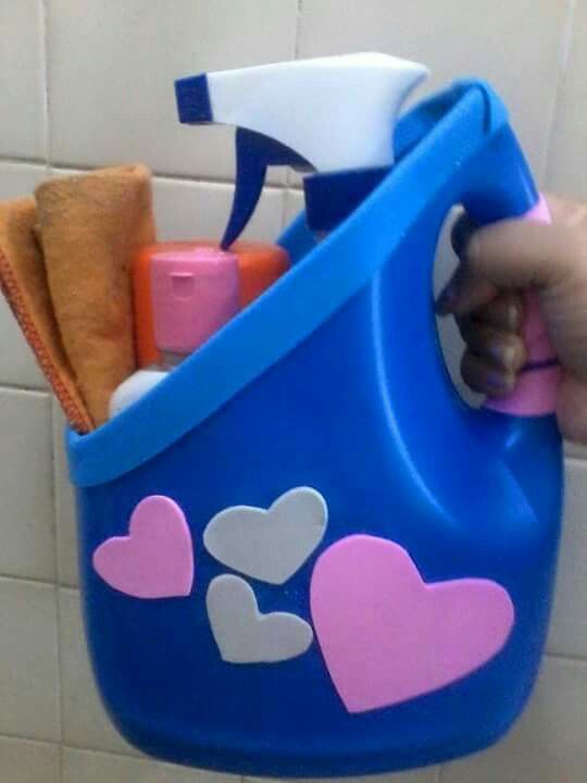 Ricicla le bottiglie di plastica
