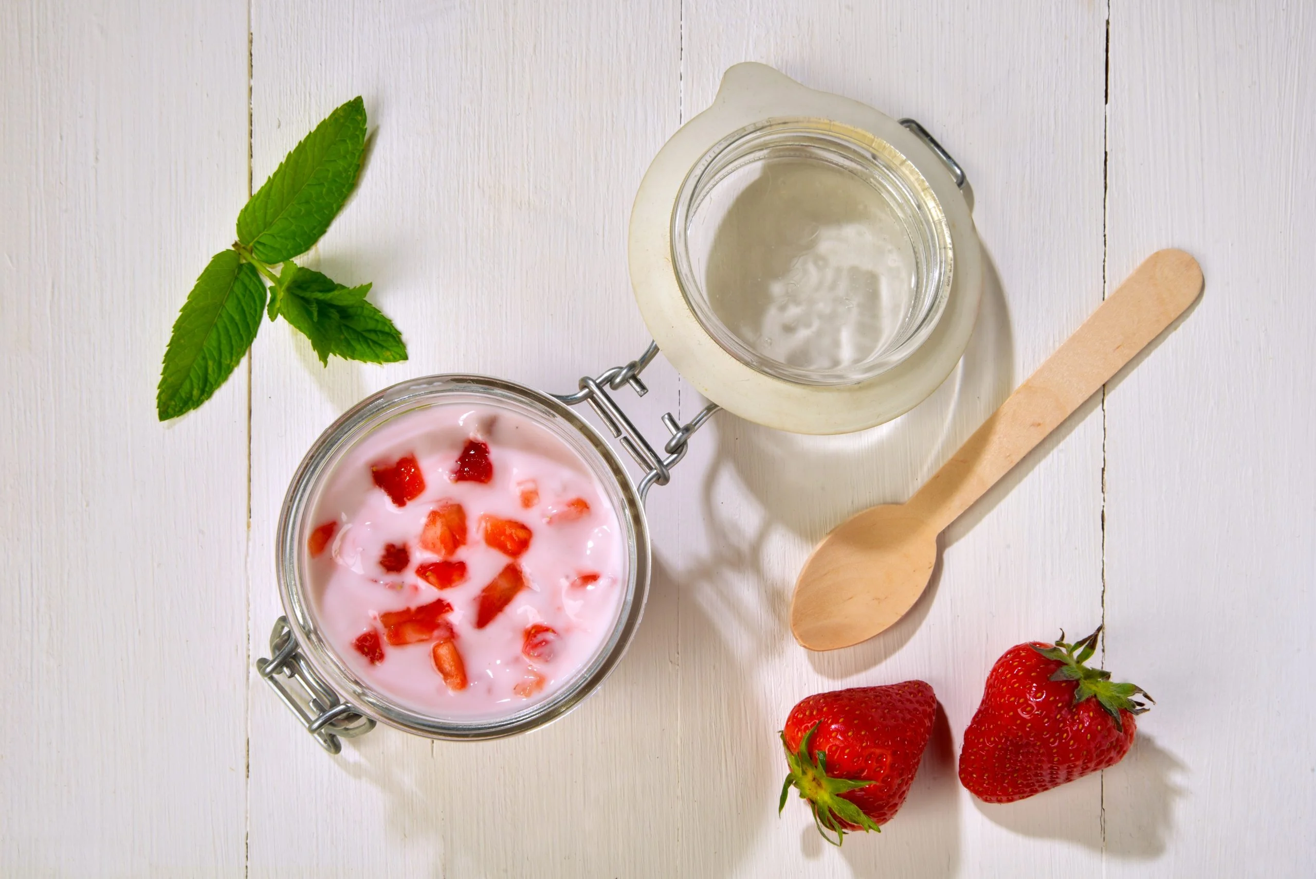 Crema di ricotta e fragole: è dietetica e la prepari in 1 minuto