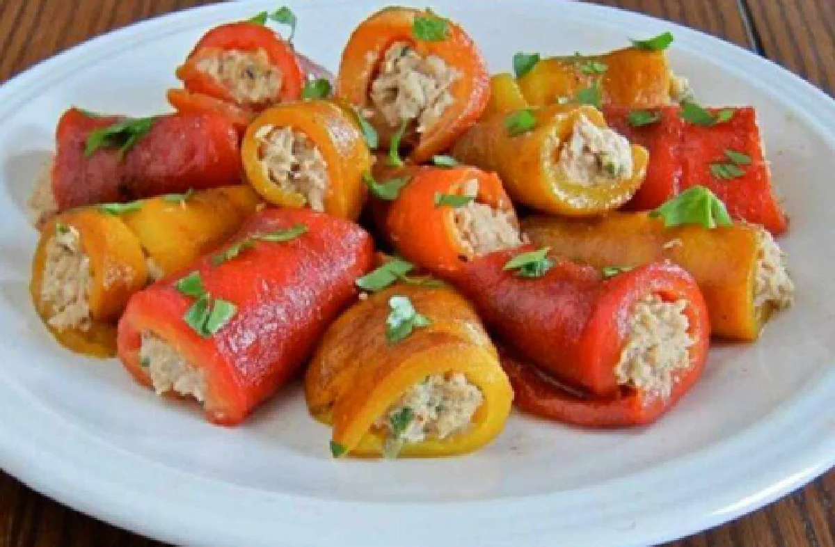 Involtini di peperoni ma al forno. La cena gustosa e dietetica con solo 130 calorie!