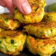 Più golose della carne | Le POLPETTE DI ZUCCHINE che cuociono da sole!