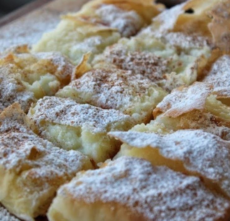 Bougatsa