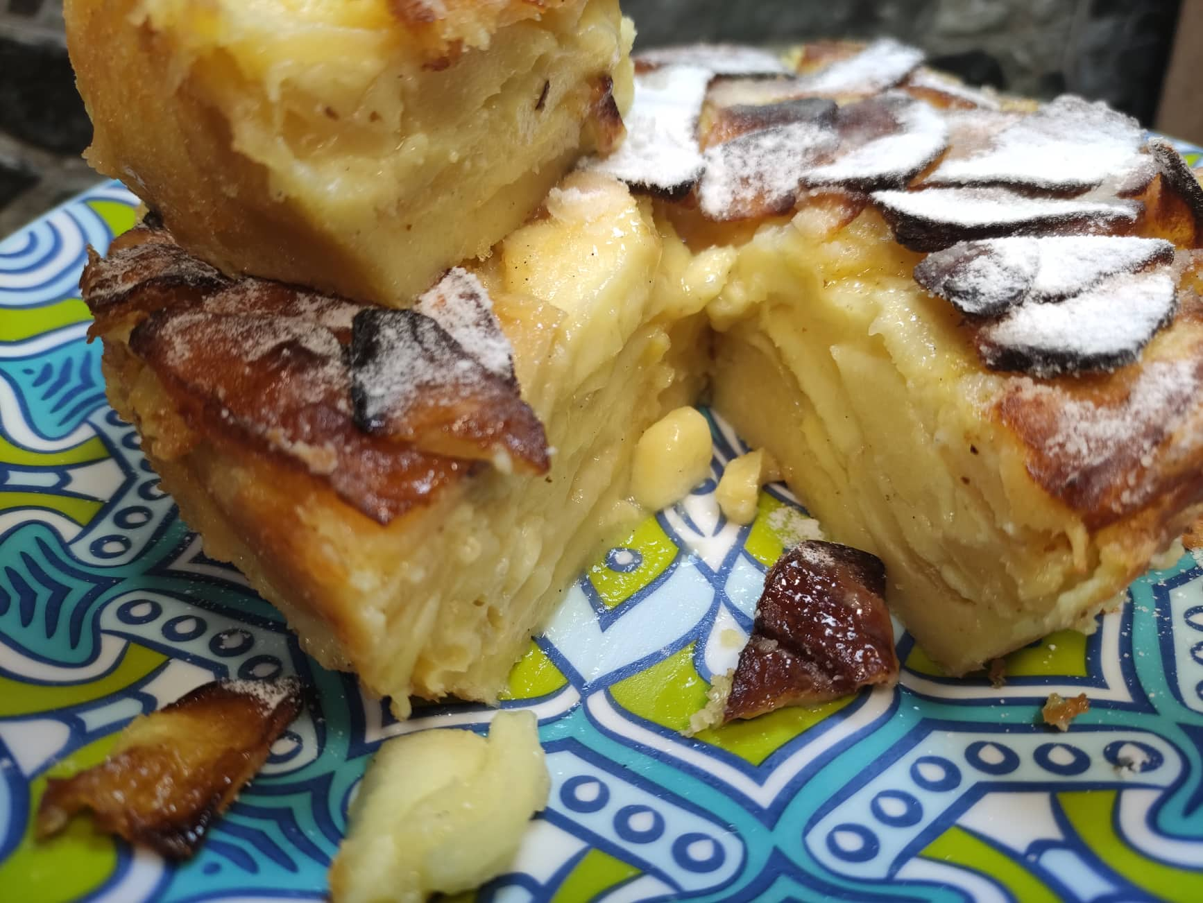 2 uova e poca farina, la torta di mele la faccio così | E’ super cremosa ma senza crema