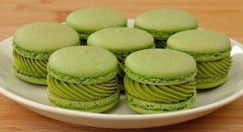 Macarons fatti in casa, buoni come in pasticceria | Con questa ricetta, ci riescono anche i principianti!