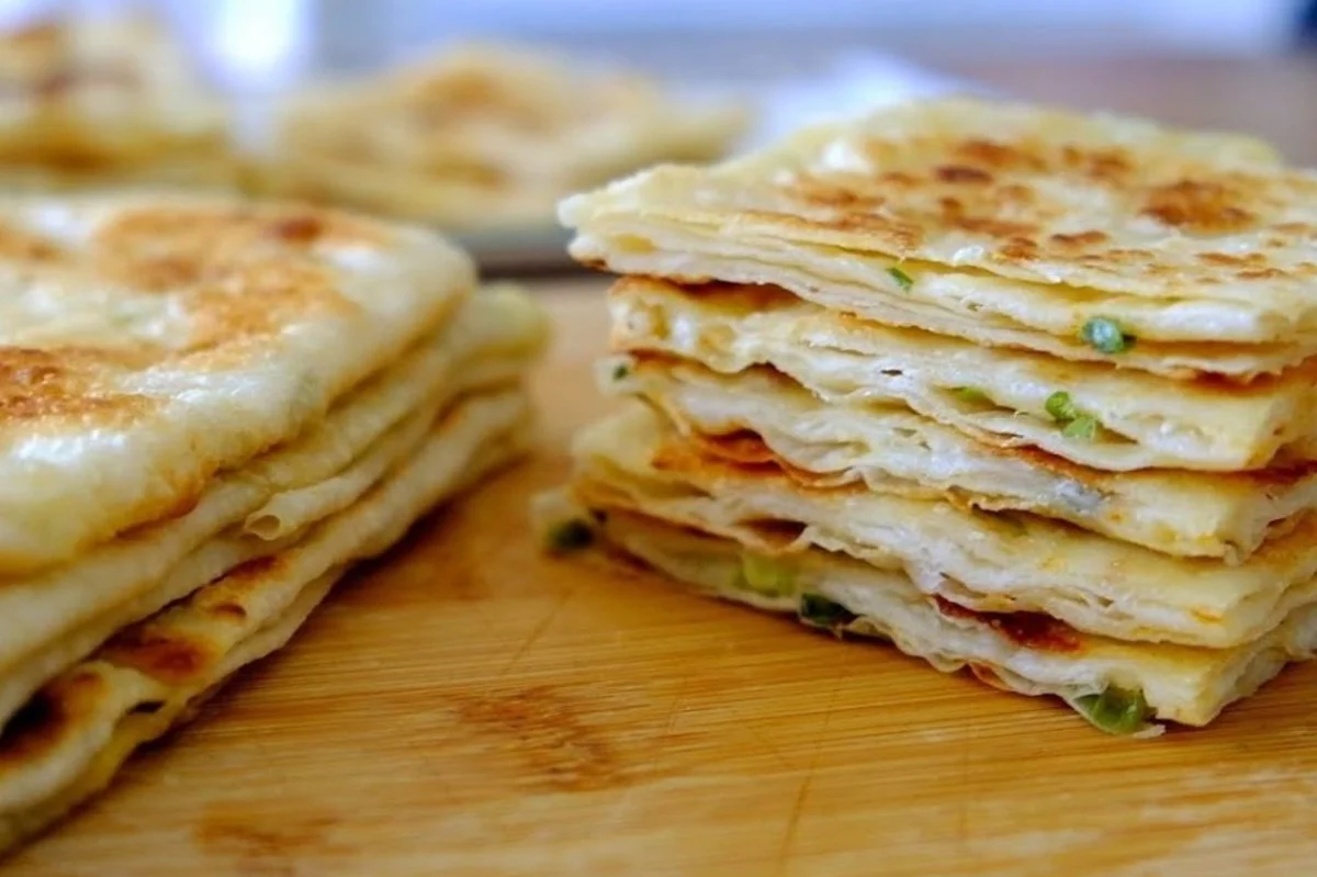 Niente lievito, niente lievitazione | Solo Farina, sale e acqua | Le focacce ripiene che cuoci in padella!