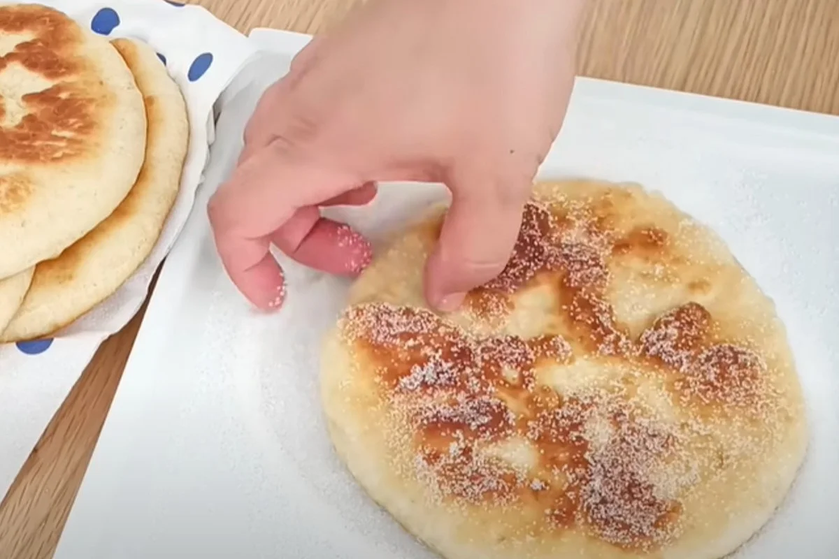 1 uovo, farina e latte per delle frittelle da leccarsi i baffi. Ricetta facile