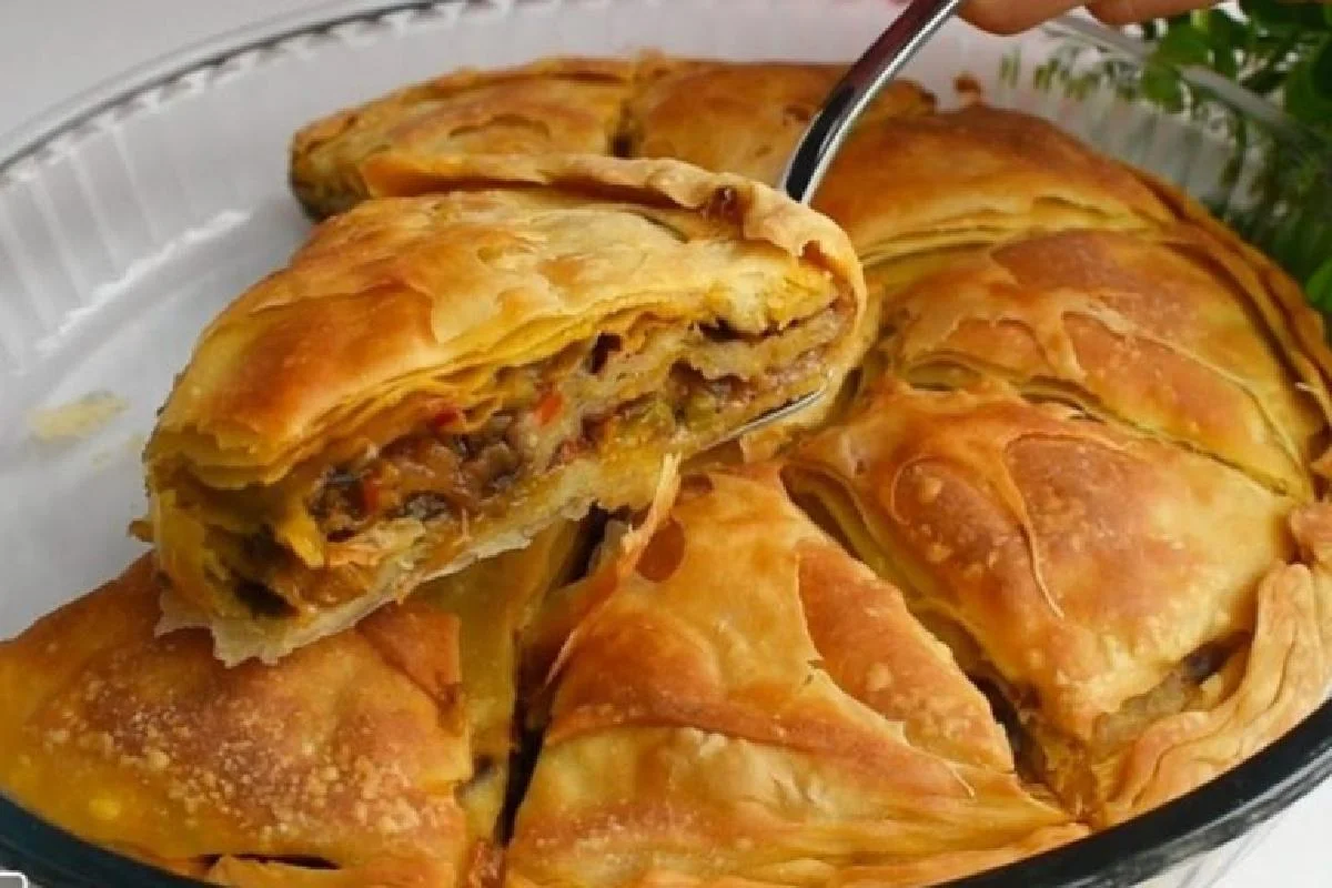 La torta rustica strepitosa con le melanzane in pasta sfoglia | La faccio sempre!