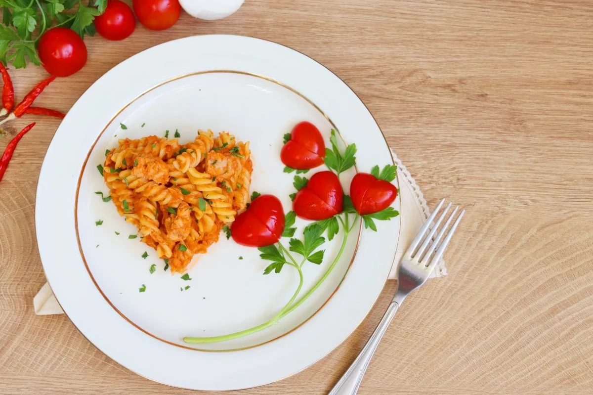 Il pesto di tonno in 5 minuti: ci prepari pasta e bruschette!