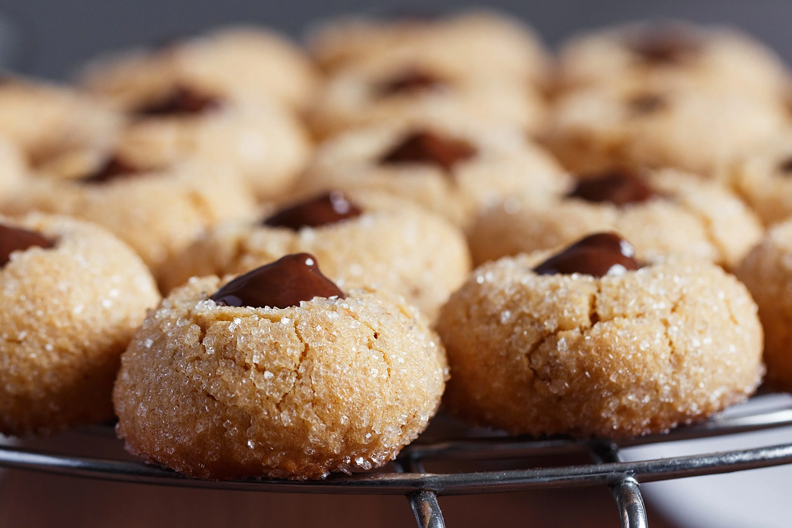 Li preparo con le nocciole e la Nutella: Pasticcini golosi senza farina e senza lievito!