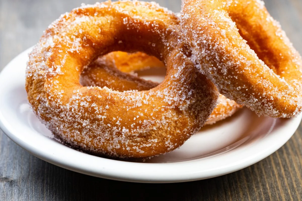 Geriebene Apfel-Donuts 