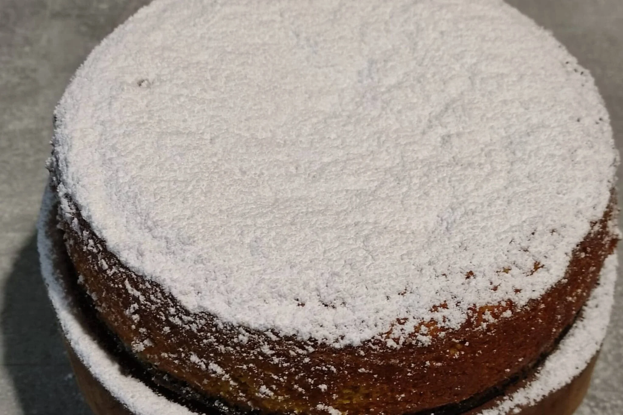 Torta di carote e mandorle: umida e golosissima, più buona che in pasticceria!