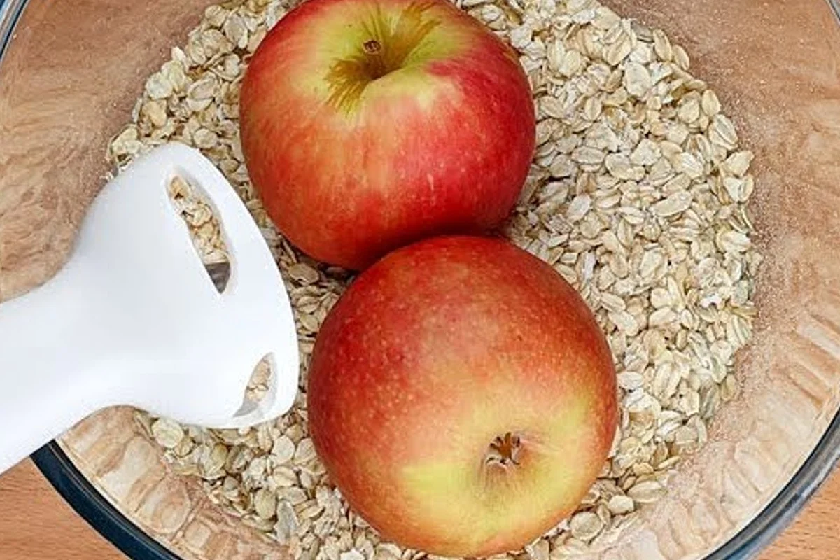 Mescola le mele con la farina d’avena: non crederai al risultato! Colazione senza glutine