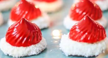 I dolci cappelli di Babbo Natale: il pasticcino più bello e goloso di questo.