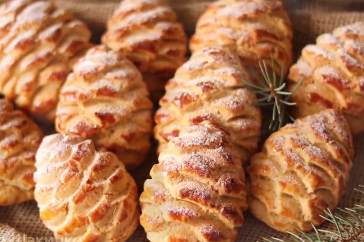 Biscotti al miele e cannella: le profumatissime pigne delle feste.