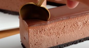 Dessert al cioccolato senza gelatina: così cremoso non l’avete mai provato!